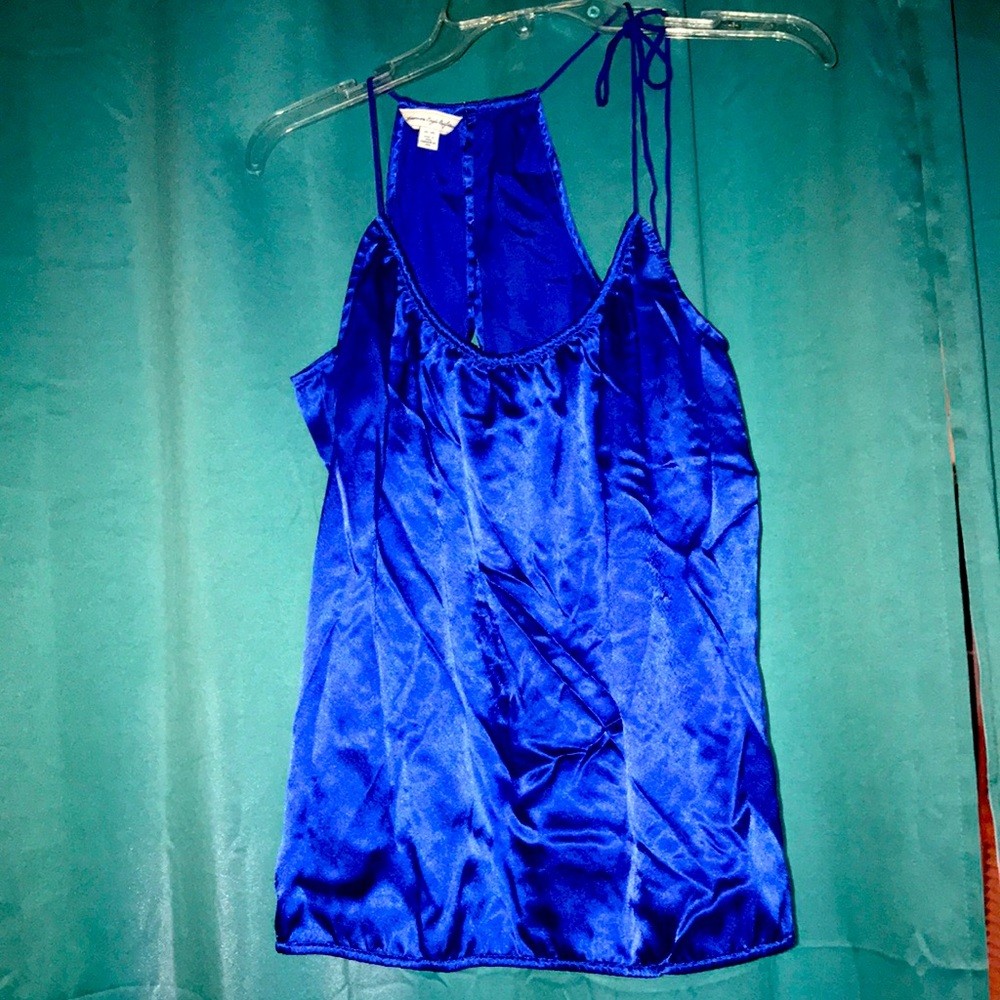AE tie top